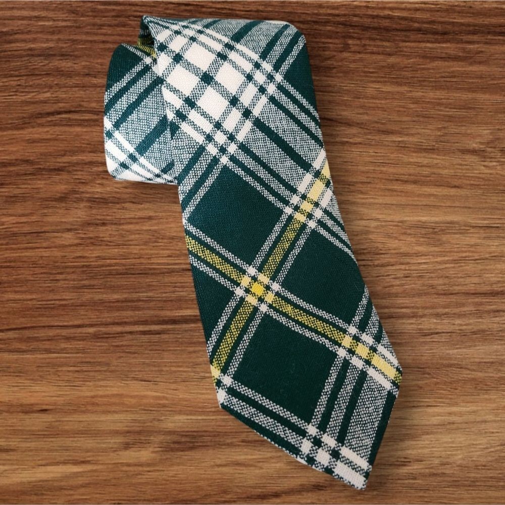 Ingles Buchan 100% Wool Cape Breton Tartan Green and Yellow Plaid Necktie.